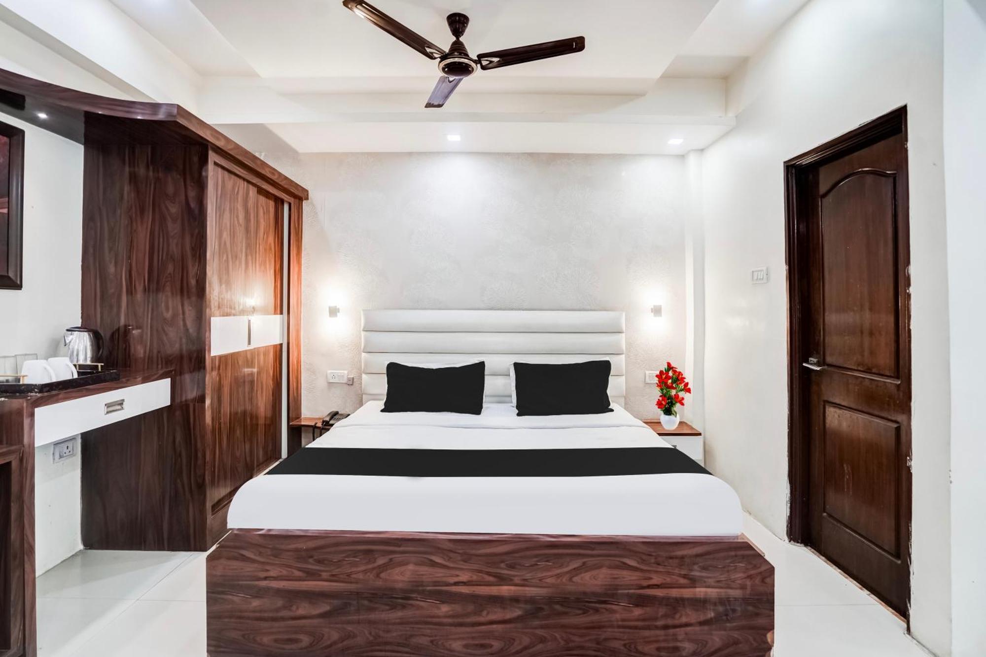 Super Hotel O Sgpgi Bijnaur Ngoại thất bức ảnh