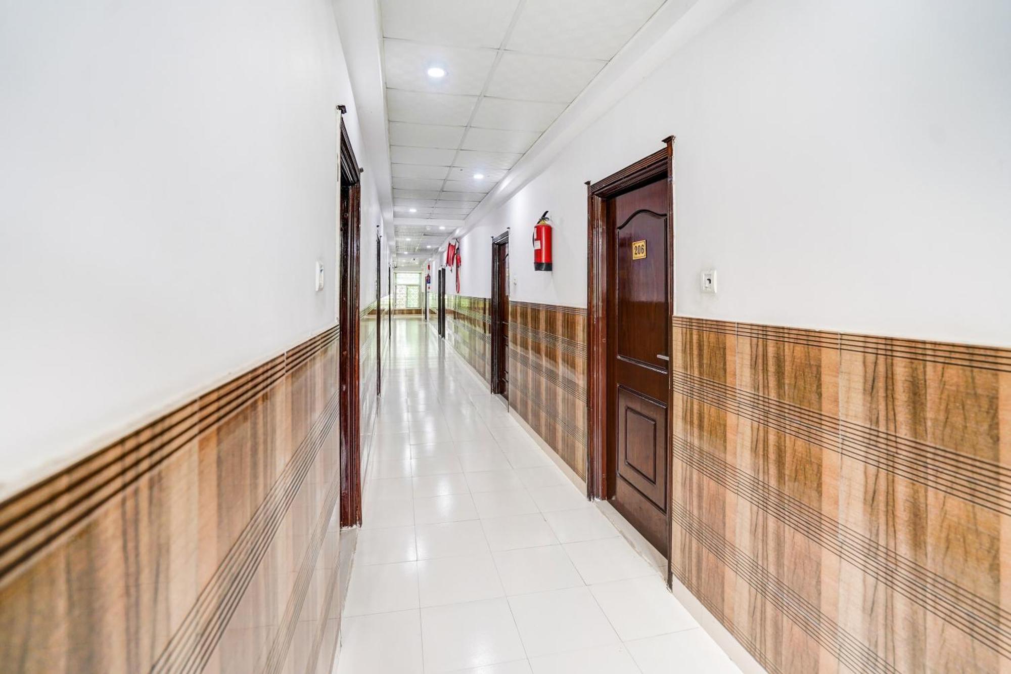 Super Hotel O Sgpgi Bijnaur Ngoại thất bức ảnh